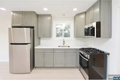 255 Rea Avenue 6 #6, Hawthorne, NJ 07506 - Photo 4