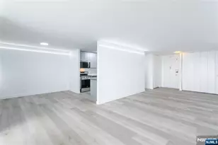 1600 Parker Ave 20A, Fort Lee, NJ 07024 - Photo 10