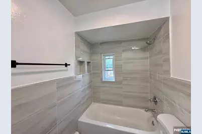 718 Broadway Apt5 #APT5, Bayonne, NJ 07002 - Photo 10
