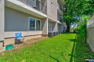 148 Oakwood Ave A, Cliffside Park, NJ 07010 - Photo 20