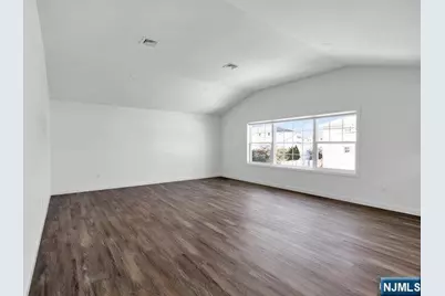 18 Park Street 2B #2B, South Hackensack Township, NJ 07606 - Photo 6