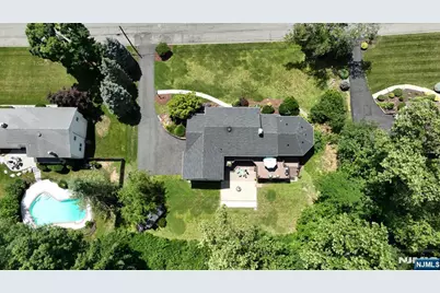12 Heatherhill Lane, Woodcliff Lake, NJ 07677 - Photo 46