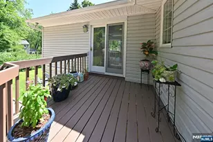 12 Heather Hill Ln, Woodcliff Lake, NJ 07677 - Photo 10
