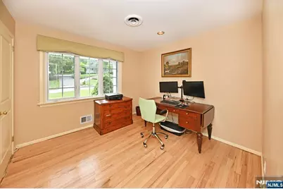 12 Heatherhill Lane, Woodcliff Lake, NJ 07677 - Photo 26