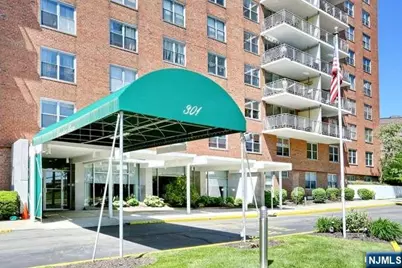 301 Beech Street 12A #12A, Hackensack, NJ 07601 - Photo 44