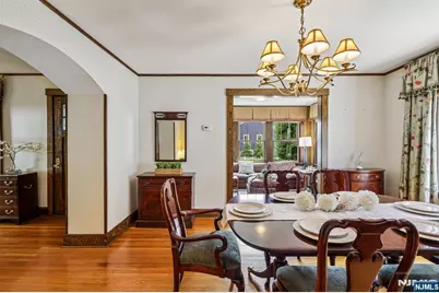 86 Walthery Avenue, Ridgewood, NJ 07450 - Photo 8