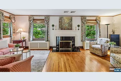 86 Walthery Avenue, Ridgewood, NJ 07450 - Photo 6