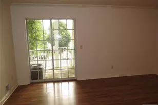 993 Boxwood Ct 993, Mahwah, NJ 07430 - Photo 4