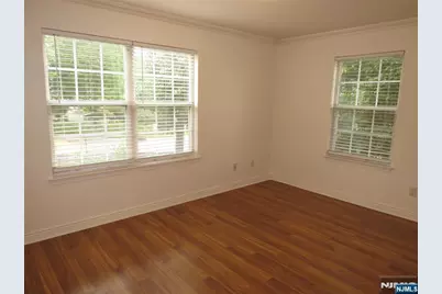 993 Boxwood Court 993 #993, Mahwah, NJ 07430 - Photo 6