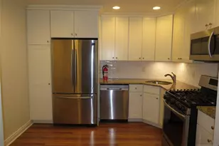 993 Boxwood Ct 993, Mahwah, NJ 07430 - Photo 2