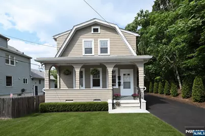 289 Hathaway Street, Wallington, NJ 07057 - Photo 2