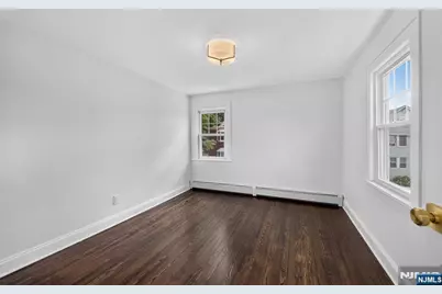 289 Hathaway Street, Wallington, NJ 07057 - Photo 30