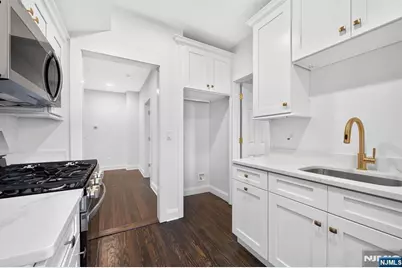289 Hathaway Street, Wallington, NJ 07057 - Photo 18
