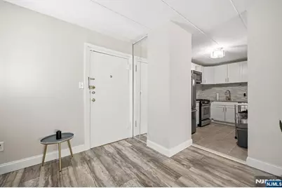 25 Jefferson Street 2F #2F, Hackensack, NJ 07601 - Photo 18