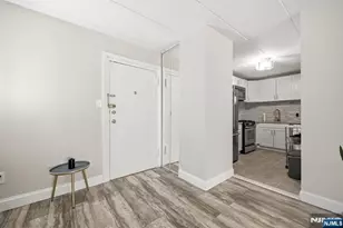 25 Jefferson Street 2F, Hackensack, NJ 07601 - Photo 18