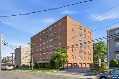 25 Jefferson Street 2F #2F, Hackensack, NJ 07601 - Photo 2