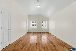 45 Orient Ave 2, Jersey City, NJ 07305 - Photo 4