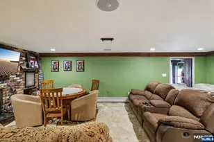 695 Berdan Ave, Wayne, NJ 07470 - Photo 16