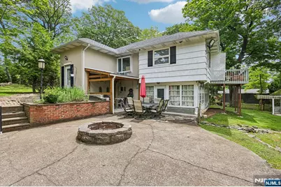 695 Berdan Avenue, Wayne, NJ 07470 - Photo 20