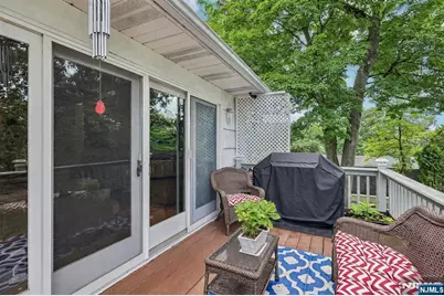 695 Berdan Avenue, Wayne, NJ 07470 - Photo 12