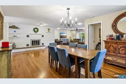 695 Berdan Avenue, Wayne, NJ 07470 - Photo 8