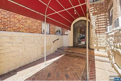 6015 E Blvd 1B #1B, West New York, NJ 07093 - Photo 4