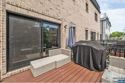 34 Lafayette Avenue, Cliffside Park, NJ 07010 - Photo 18
