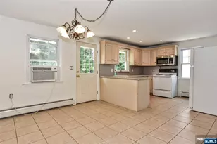 101 Madison Ave 1st Floor, Midland Park, NJ 07432 - Photo 8