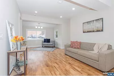 2389 3rd Street, Fort Lee, NJ 07024 - Photo 8