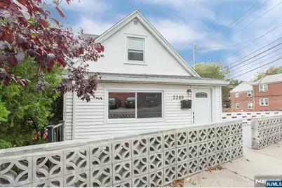 2389 3rd Street, Fort Lee, NJ 07024 - Photo 46