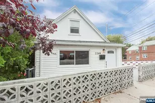 2389 3rd St, Fort Lee, NJ 07024 - Photo 46