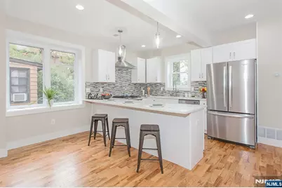 2389 3rd Street, Fort Lee, NJ 07024 - Photo 2
