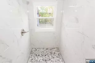2389 3rd St, Fort Lee, NJ 07024 - Photo 18