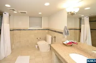 38 Griswold Pl, Glen Rock, NJ 07452 - Photo 8