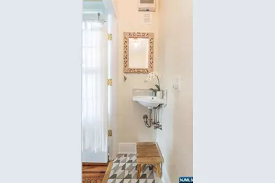 428 Mountain View Road, Englewood, NJ 07631 - Photo 6