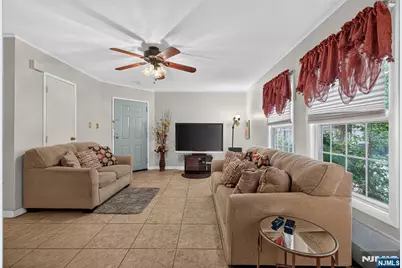192 Dwight Street, Jersey City, NJ 07305 - Photo 24