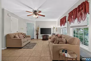 192 Dwight St, Jersey City, NJ 07305 - Photo 24