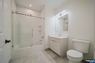 401 E Central Blvd 2A, Palisades Park, NJ 07650 - Photo 12