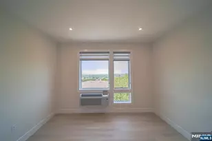401 E Central Blvd 2A, Palisades Park, NJ 07650 - Photo 14