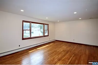 5-27 Dorothy Street, Fair Lawn, NJ 07410 - Photo 2
