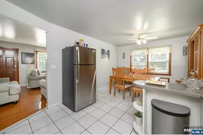 35 Werneking Place, Little Ferry, NJ 07643 - Photo 8