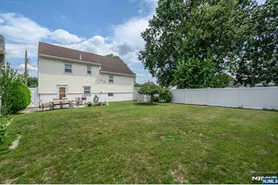 35 Werneking Place, Little Ferry, NJ 07643 - Photo 32