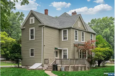 7 Hardenburgh Avenue, Demarest, NJ 07627 - Photo 10