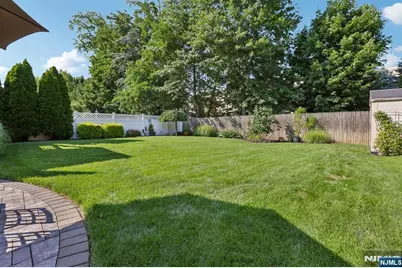 135 Locust Drive, Maywood, NJ 07607 - Photo 40