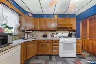64 Pavonia Ave, Kearny, NJ 07032 - Photo 12