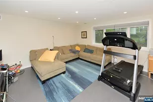 38-55 Van Riper Pl, Fair Lawn, NJ 07410 - Photo 16