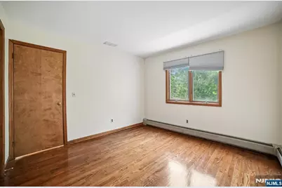 1221 15th Street, Fort Lee, NJ 07024 - Photo 6