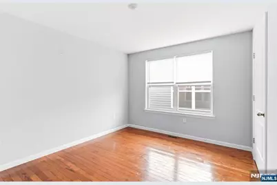 295 N 10th Street, Newark, NJ 07107 - Photo 12