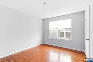 295 N 10th St, Newark, NJ 07107 - Photo 12