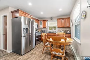 92 Phillips Ave, South Hackensack Township, NJ 07606 - Photo 20